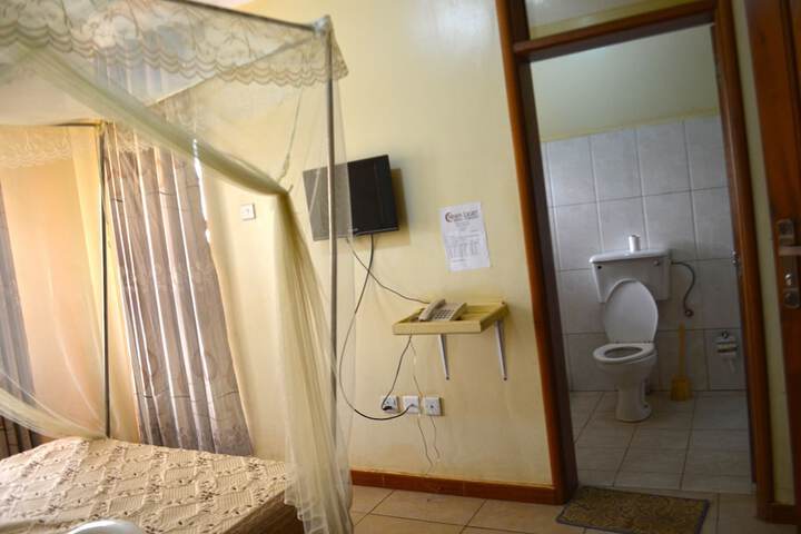 Room 14 of 43