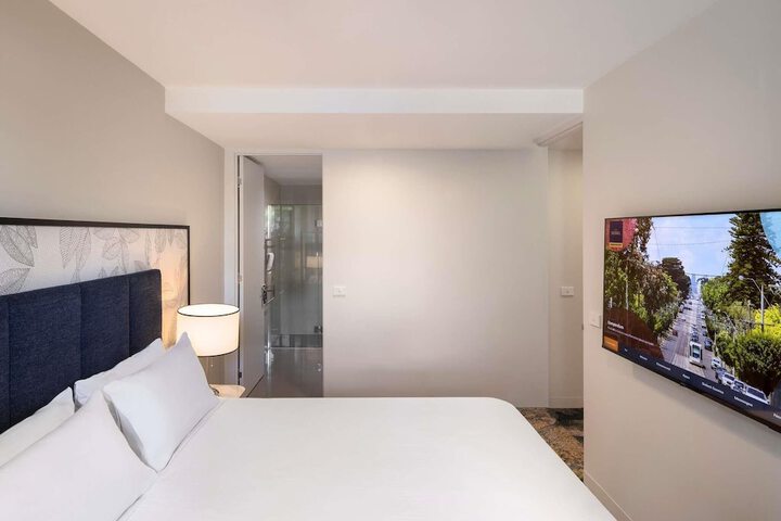 Room 109 of 163