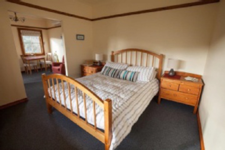 Room 32 of 156