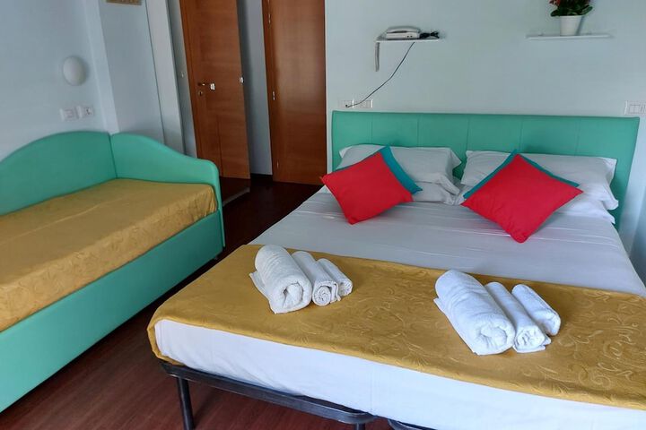 Room 19 of 65