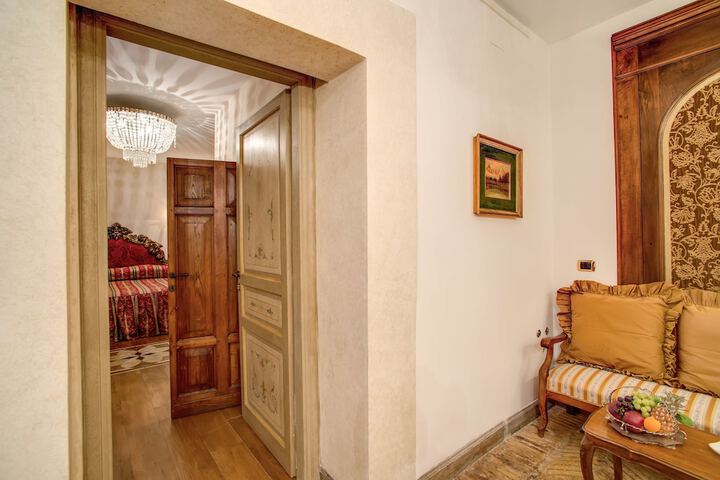 Room 16 of 50