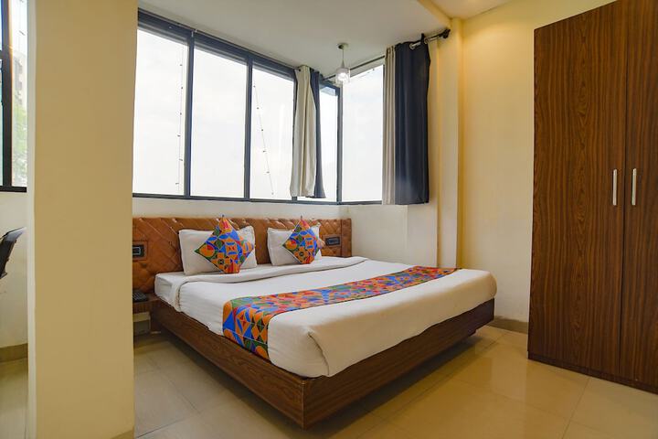 Room 30 of 47