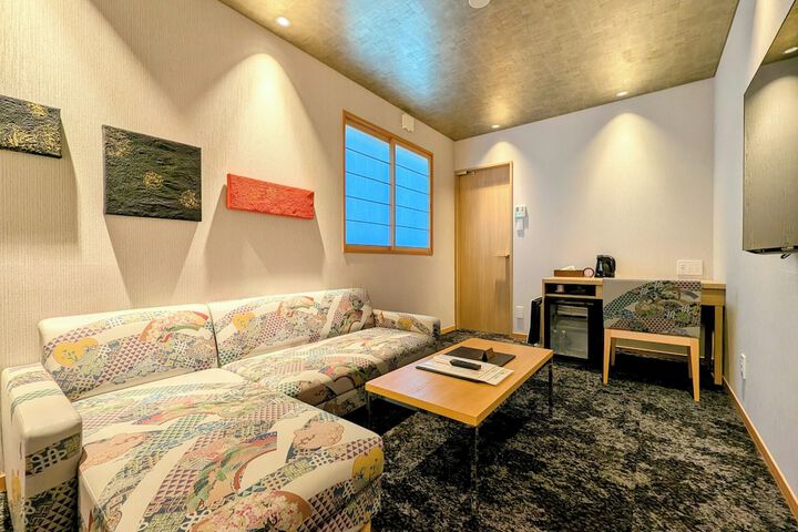 Room 54 of 138