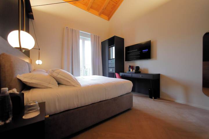 Room 15 of 57