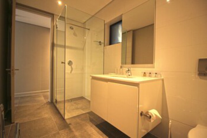 Room 4 of 21