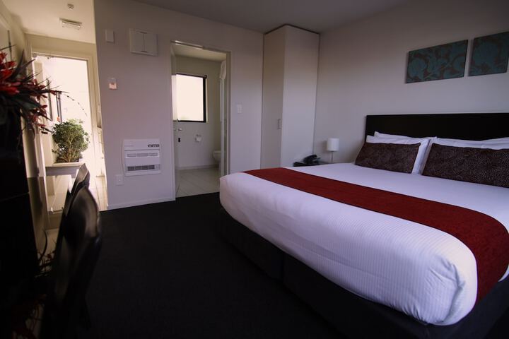 Room 14 of 34