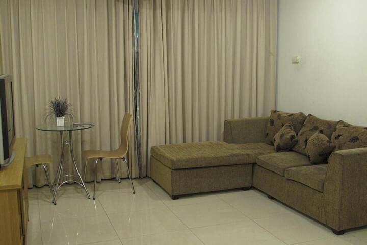 Room 18 of 34
