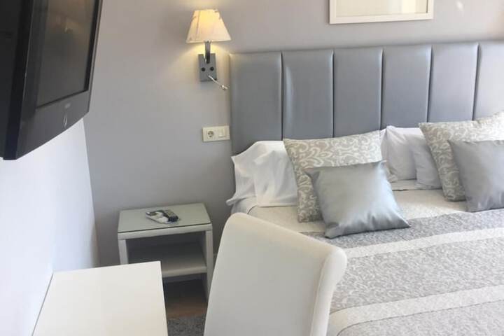 Room 9 of 56