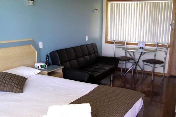 Room 3 of 19