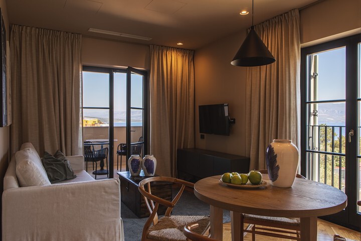 Room 14 of 45