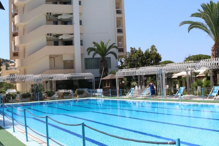 Pool 26 of 55