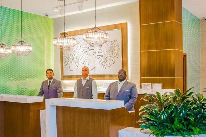 Check-in/check-out kiosk