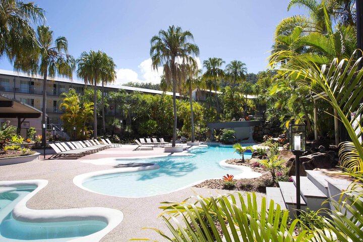 Pool 76 of 126