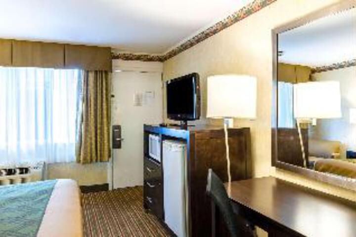 Room 30 of 50