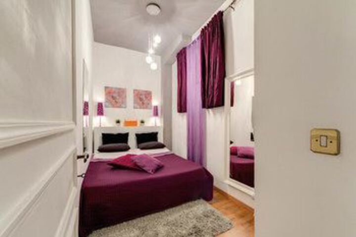 Room 62 of 330