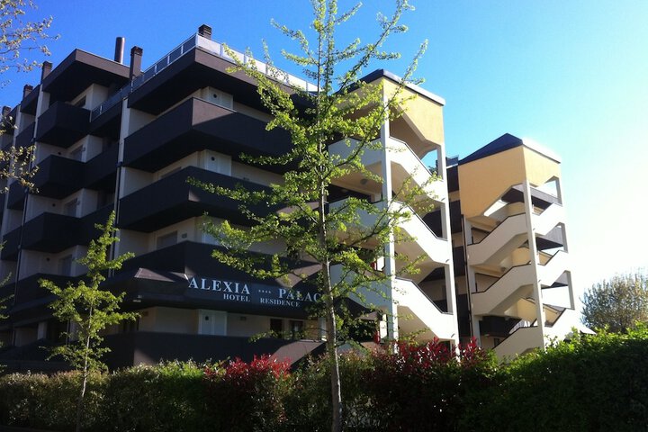 Hotel 65 of 65