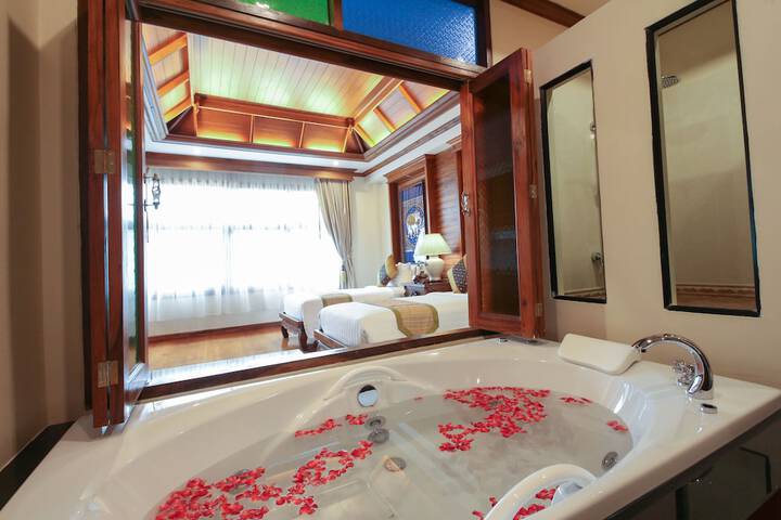 Room 6 of 73