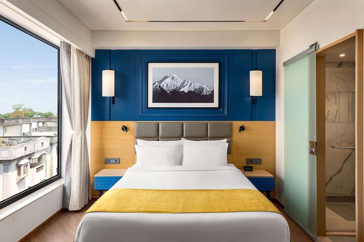 Room 15 of 65