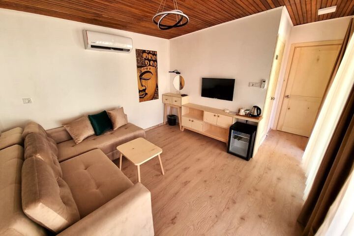 Room 19 of 63
