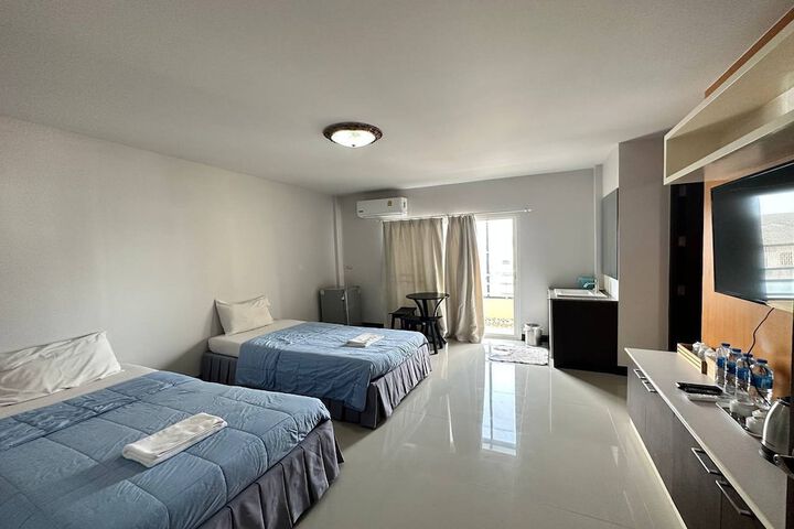 Room 15 of 27