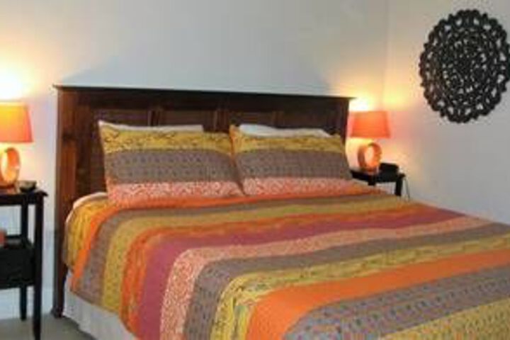 Room 4 of 10