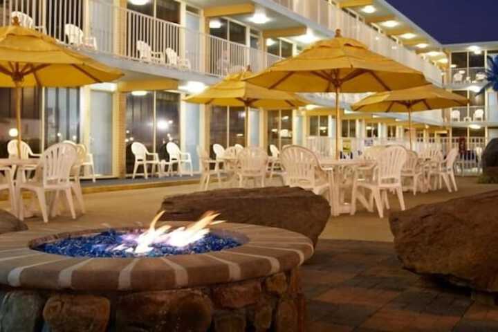 Terrace/Patio 31 of 33