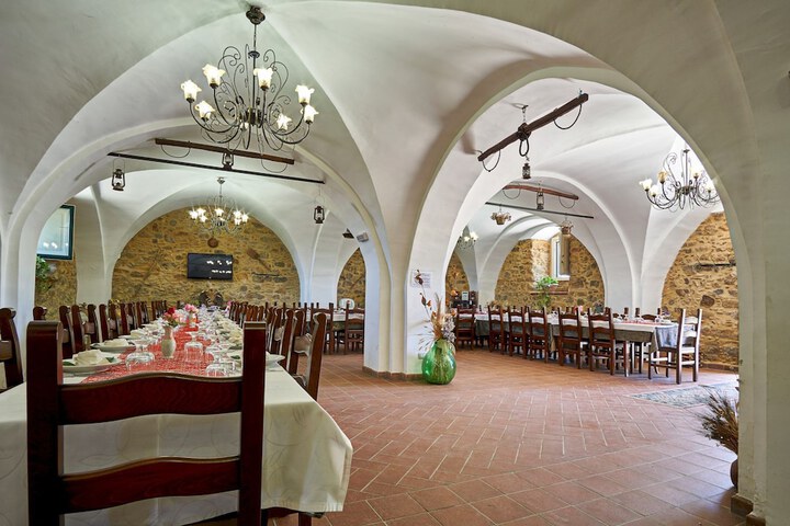 Dining 47 of 91