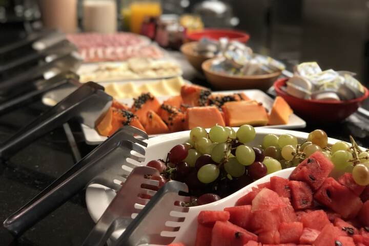 Dining 62 of 102