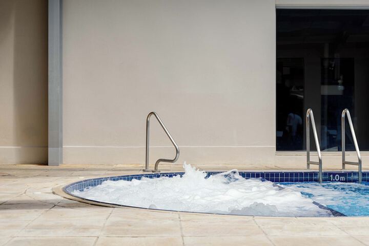 Pool 51 of 106