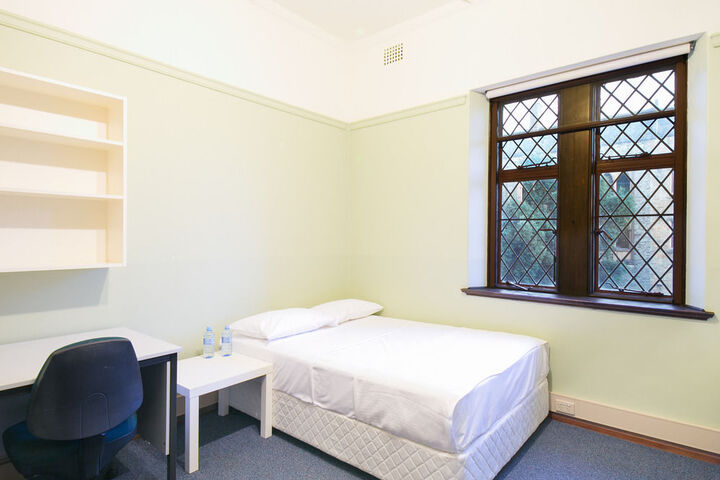 Room 8 of 63