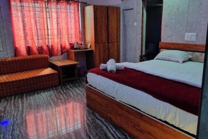 Room 6 of 17