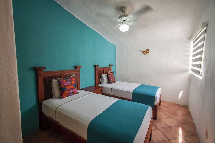 Room 12 of 60