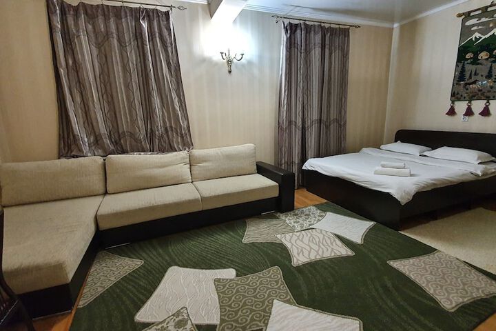 Room 4 of 31