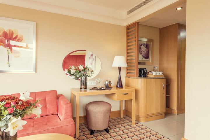 Room 16 of 74