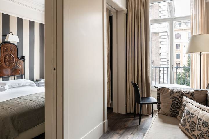 Room 22 of 46