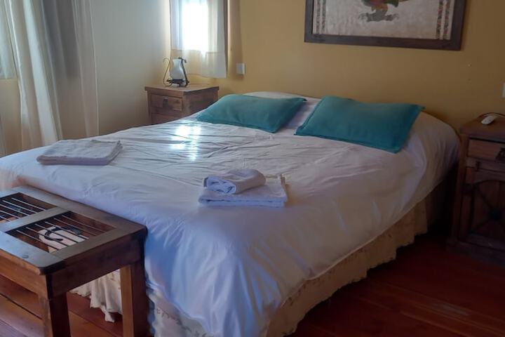 Room 9 of 42