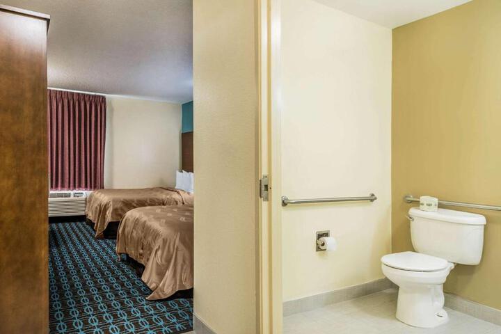 Double Accessible King Size Bed (9 of 15)