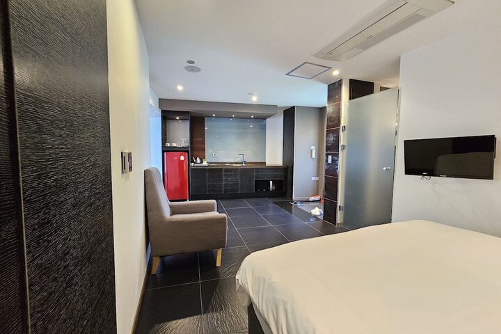 Room 128 of 138