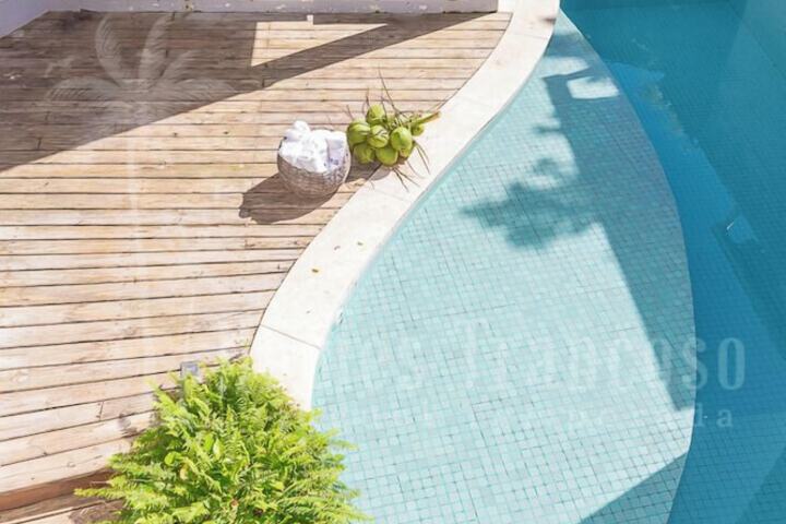 Pool 26 of 40