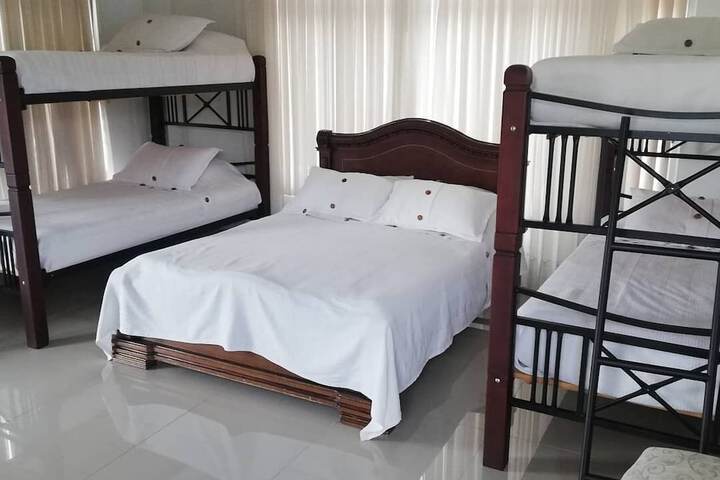 Room 3 of 23