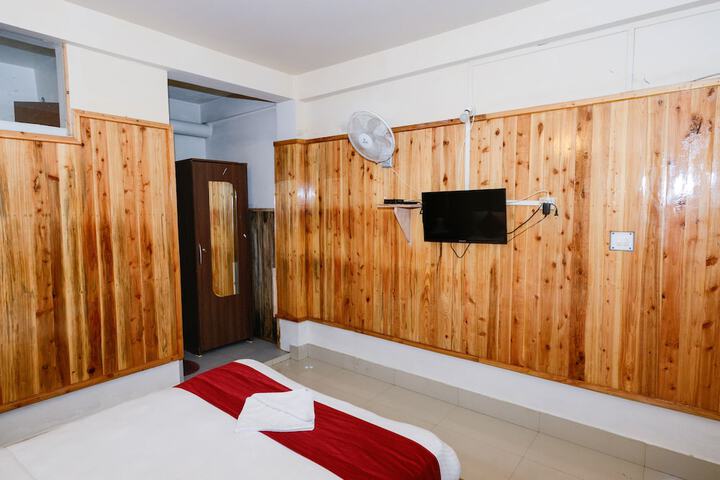 Room 14 of 33