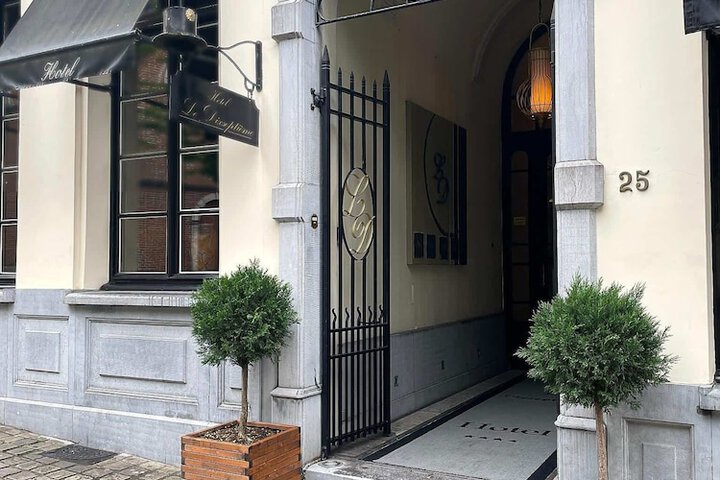 Hotel 102 of 105