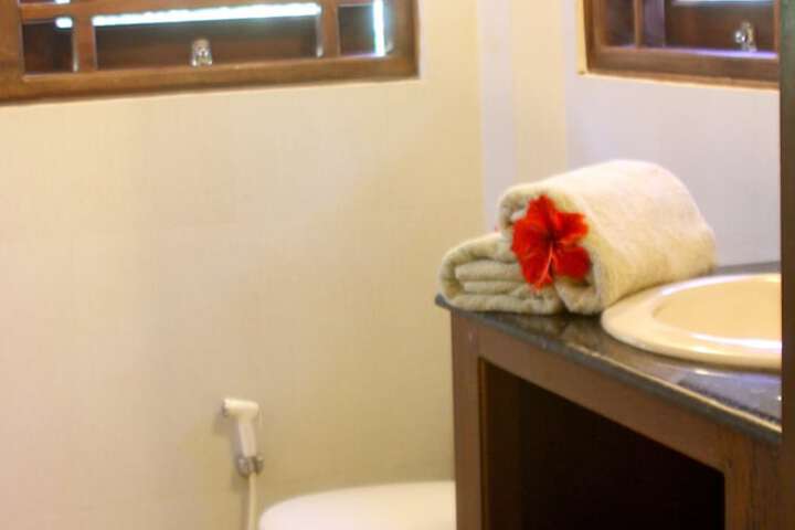 Room 27 of 51