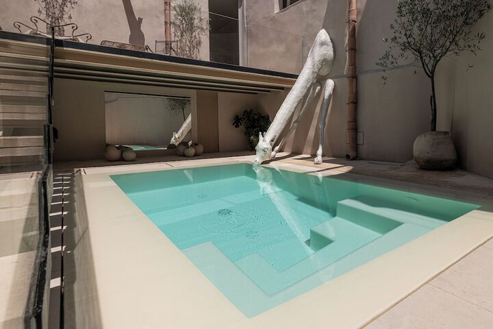 Pool 72 of 101