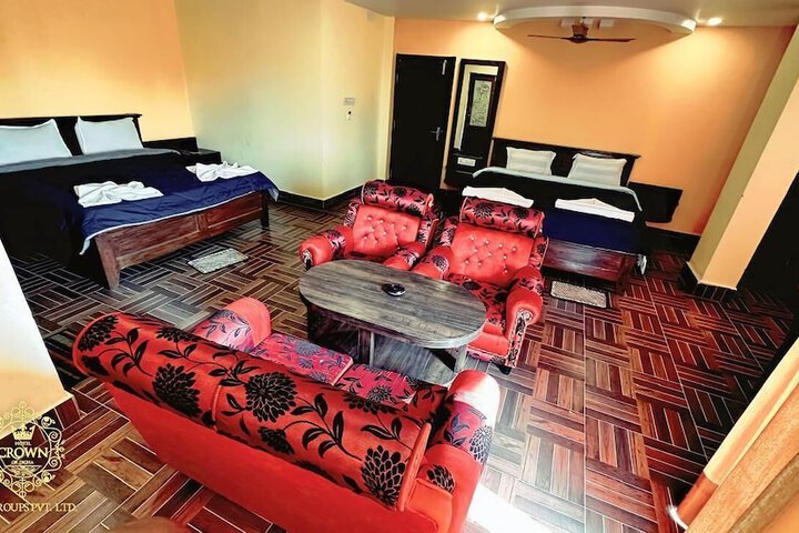 Room 8 of 31