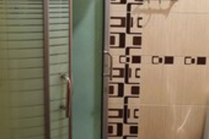 Room 7 of 28