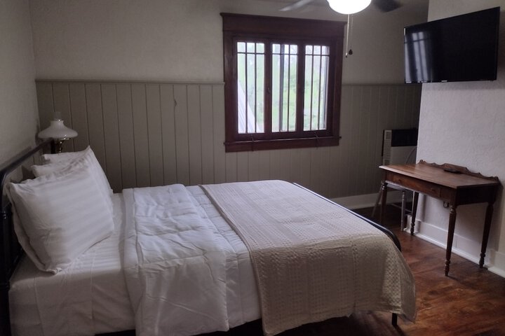 Room 6 of 21