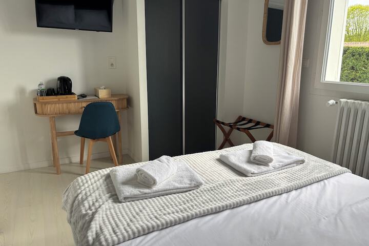 Room 17 of 49