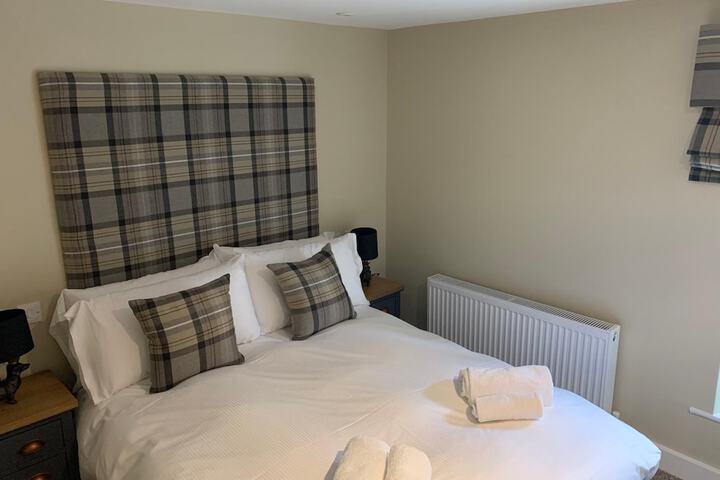 Room 8 of 34