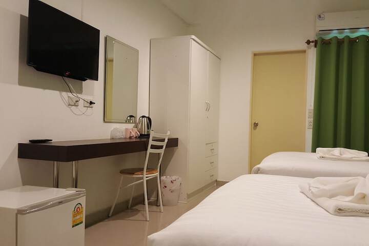 Room 14 of 26